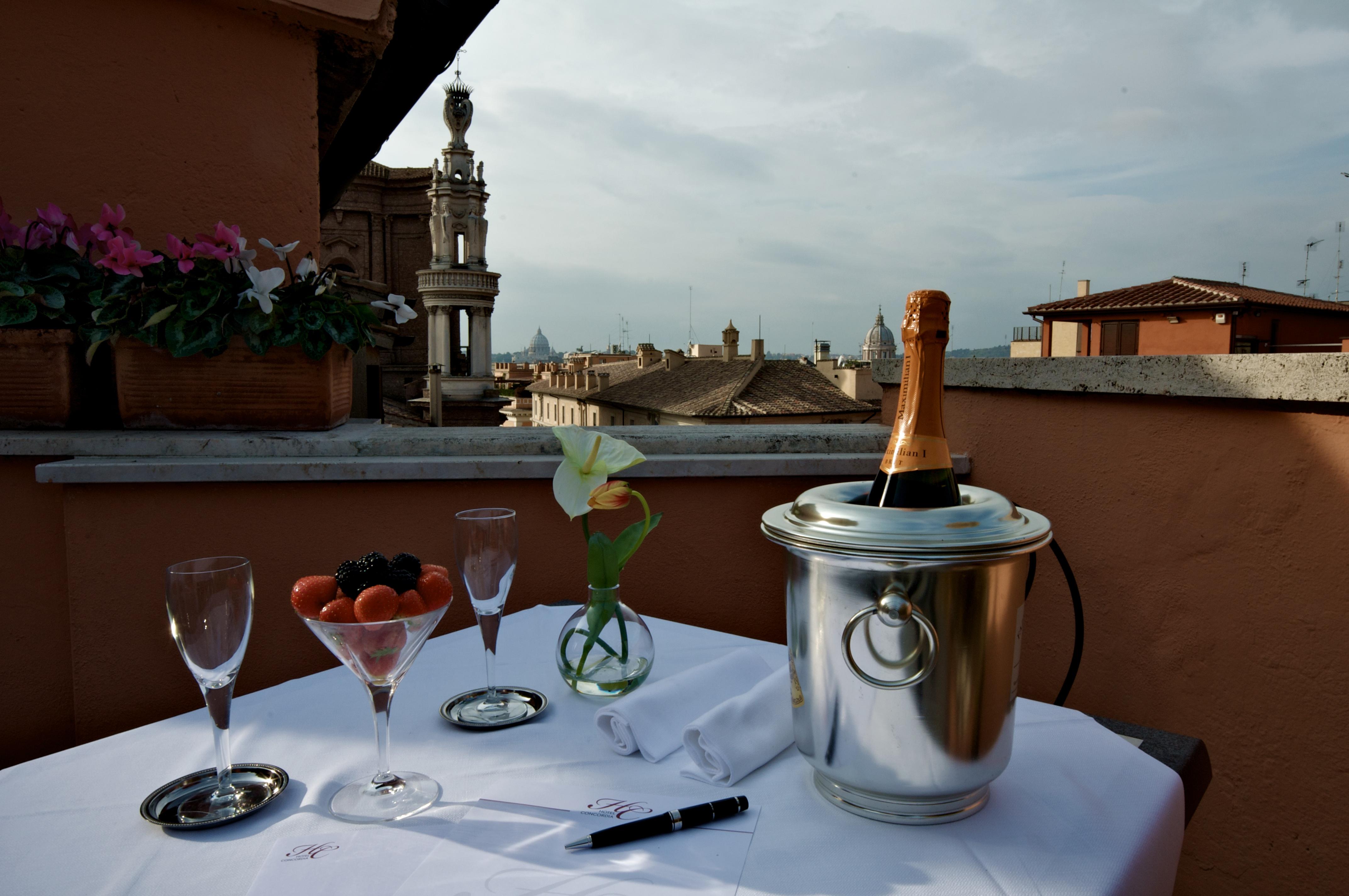 Hotel Concordia Рим Ресторан фото